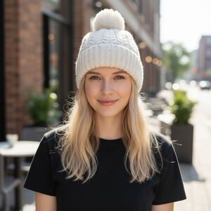 NWT Barefoot Dreams Cream CozyChic Cable Knit With Pom Pom Plush Beanie One Size